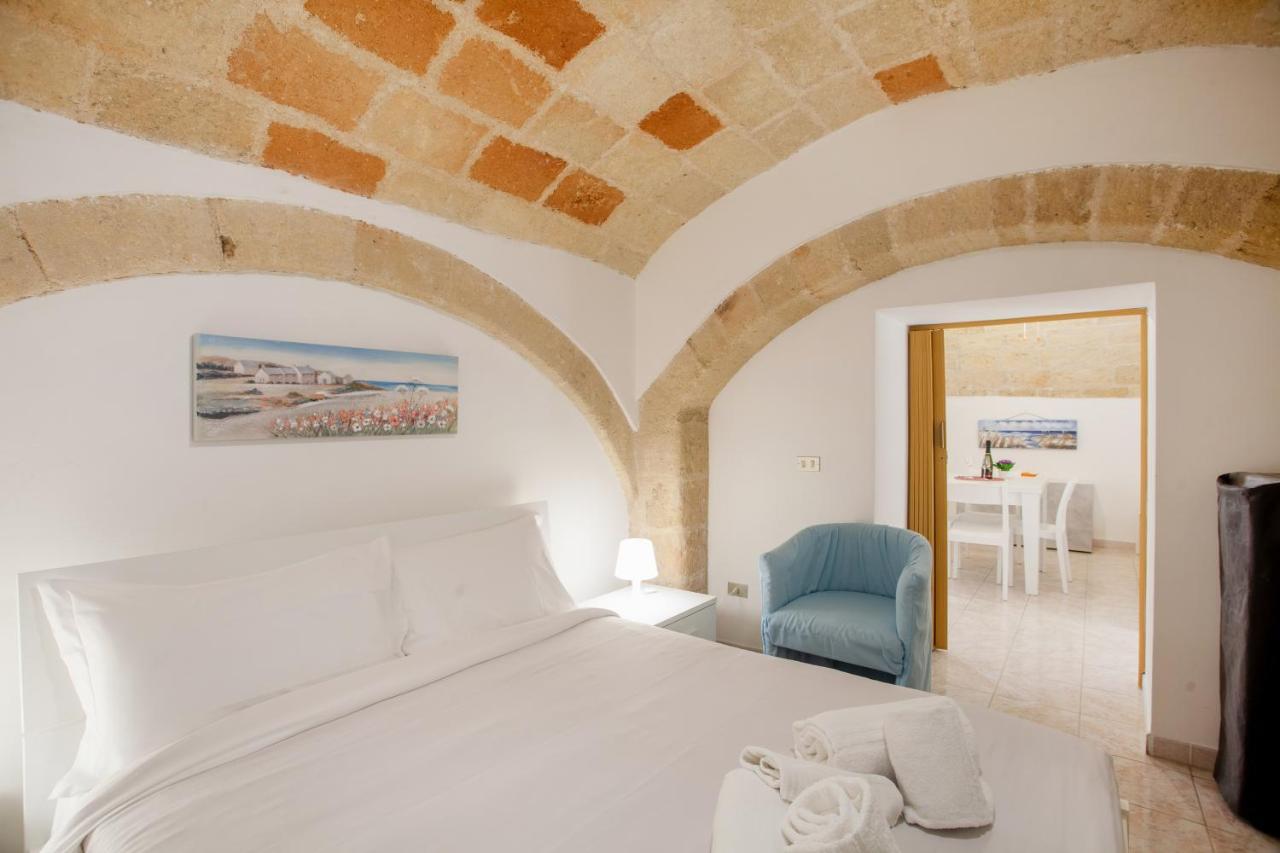 Monopoli Heartbeat - Apartment 200M From Sea Exterior photo