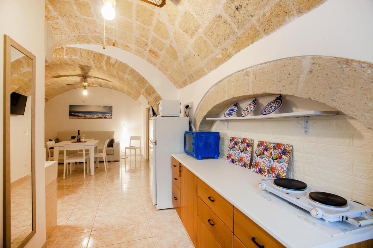 Monopoli Heartbeat - Apartment 200M From Sea Exterior photo